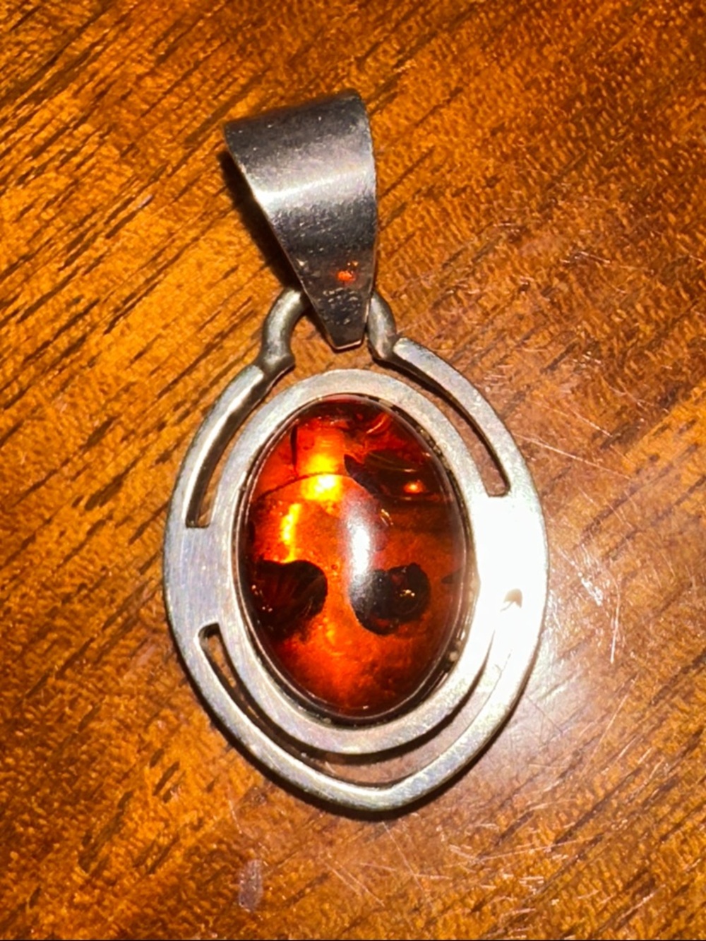 Vintage 925 Silver Baltic Amber Oval‎ Pendant